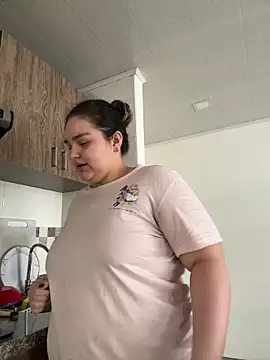 Snapshot of PortuPAWG chatting on February 15, 2026, 7:54 pm PortuPAWG online show from February 15, 2026, 7:54 pm