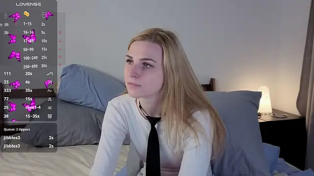 HelenMartines online show from October 10, 2025, 11:09 am