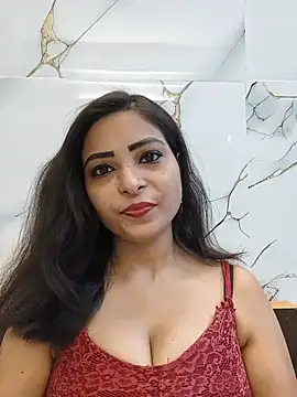 QUEEN-ADITI online show from May 19, 2026, 6:47 pm