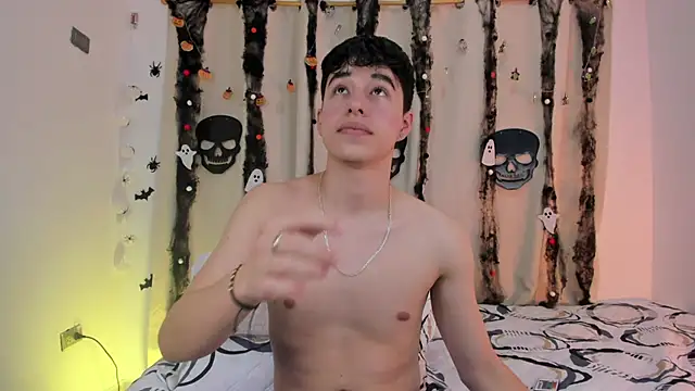 mrhot night online show from October 24, 2025, 11:12 pm