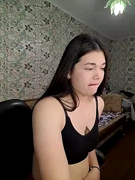 Snapshot of Albi_Glow chatting on September 30, 2025, 2:27 am Albi Glow online show from September 30, 2025, 2:27 am