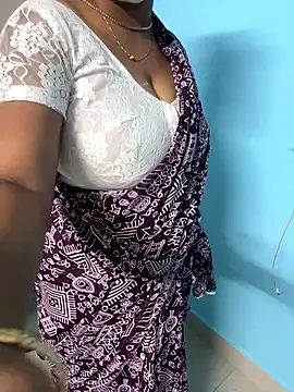 Snapshot of monal_95 chatting on February 3, 2026, 2:53 am monal 95 online show from February 3, 2026, 2:53 am