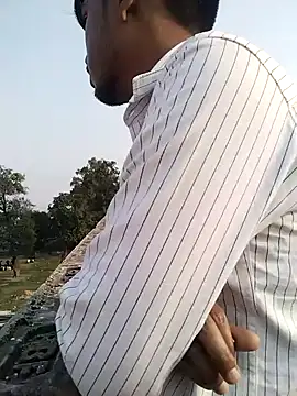 YourTarzan online show from December 5, 2025, 10:02 am