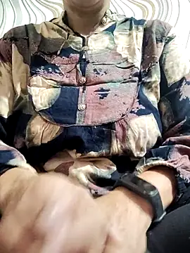 Snapshot of meenu_bhabhi547 chatting on September 18, 2025, 4:47 am meenu bhabhi547 online show from September 18, 2025, 4:47 am