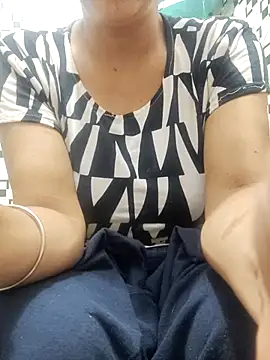 Snapshot of meenu_bhabhi547 chatting on September 28, 2025, 4:56 pm meenu bhabhi547 online show from September 28, 2025, 4:56 pm