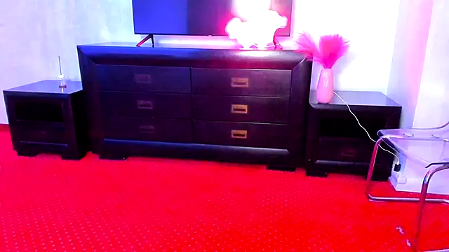 Snapshot of JessicaSky_ chatting on November 24, 2025, 7:46 pm JessicaSky online show from November 24, 2025, 7:46 pm