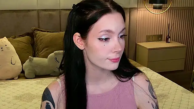 Snapshot of Goldy_Stark chatting on February 17, 2026, 8:48 pm Goldy Stark online show from February 17, 2026, 8:48 pm