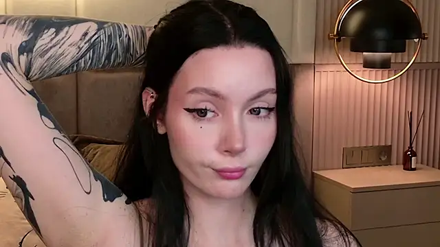 Snapshot of Goldy_Stark chatting on February 18, 2026, 9:00 pm Goldy Stark online show from February 18, 2026, 9:00 pm