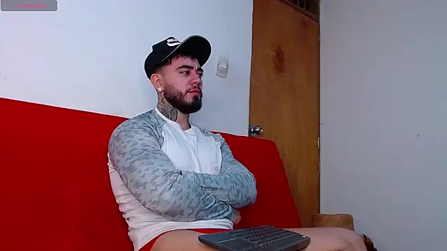 tommyblessd1 online show from October 11, 2025, 7:29 am