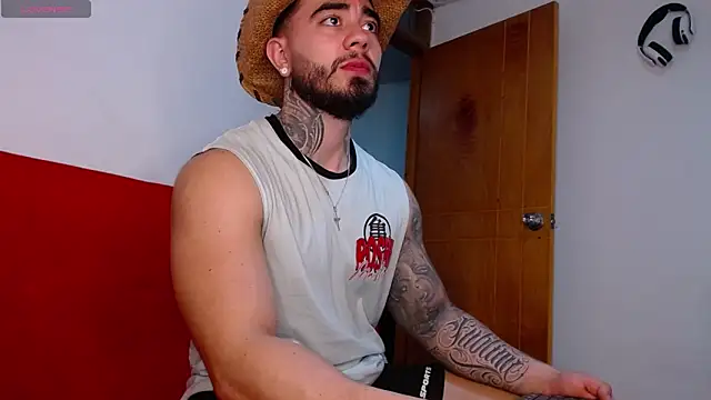 tommyblessd1 online show from November 4, 2025, 9:19 am