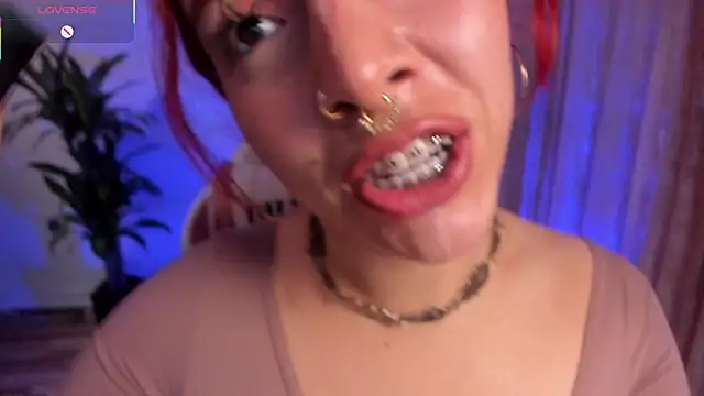 Snapshot of bri_von_dhara__ chatting on September 16, 2025, 3:35 pm bri von dhara online show from September 16, 2025, 3:35 pm