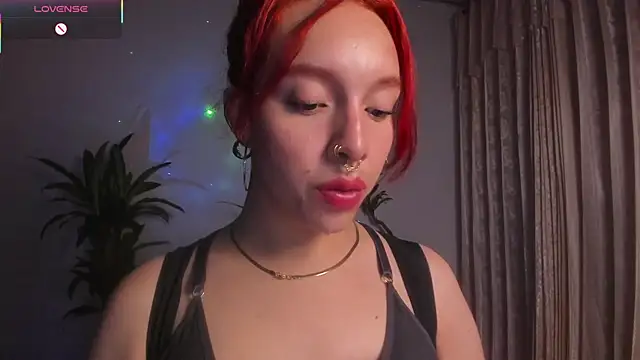 Snapshot of bri_von_dhara__ chatting on October 6, 2025, 10:45 am bri von dhara online show from October 6, 2025, 10:45 am