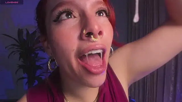 Snapshot of bri_von_dhara__ chatting on October 19, 2025, 12:17 pm bri von dhara online show from October 19, 2025, 12:17 pm