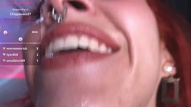 Snapshot of bri_von_dhara__ chatting on November 15, 2025, 9:32 pm bri von dhara online show from November 15, 2025, 9:32 pm