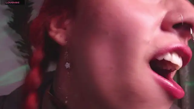 Snapshot of bri_von_dhara__ chatting on November 25, 2025, 3:56 pm bri von dhara online show from November 25, 2025, 3:56 pm