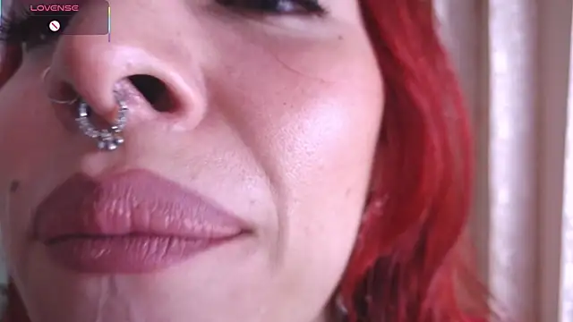 Snapshot of bri_von_dhara__ chatting on November 27, 2025, 12:40 pm bri von dhara online show from November 27, 2025, 12:40 pm