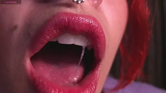 Snapshot of bri_von_dhara__ chatting on December 5, 2025, 3:37 am bri von dhara online show from December 5, 2025, 3:37 am