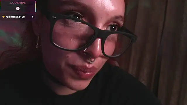 Snapshot of bri_von_dhara__ chatting on December 17, 2025, 9:21 pm bri von dhara online show from December 17, 2025, 9:21 pm