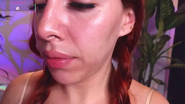 Snapshot of bri_von_dhara__ chatting on February 4, 2026, 11:31 pm bri von dhara online show from February 4, 2026, 11:31 pm