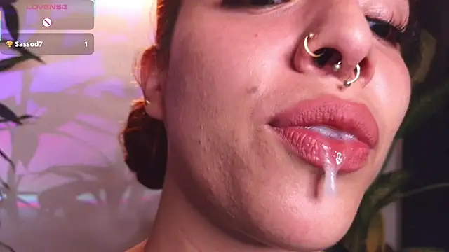 Snapshot of bri_von_dhara__ chatting on February 15, 2026, 12:40 am bri von dhara online show from February 15, 2026, 12:40 am