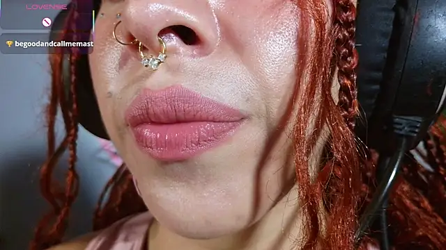 bri von dhara   online show from April 11, 2026, 4:39 am