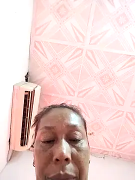 Naomi-Mature online show from November 24, 2025, 8:14 am