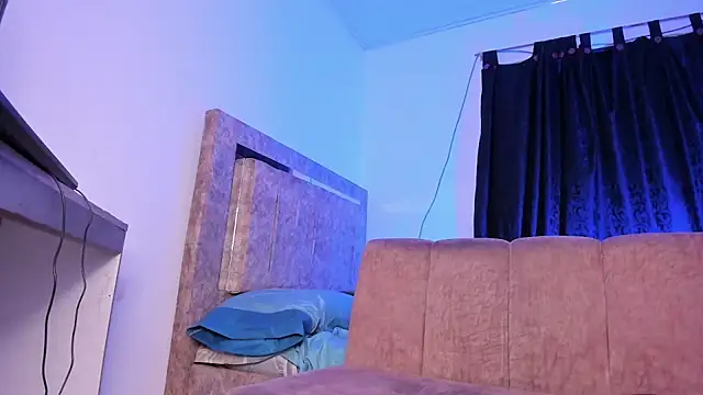 Cj davis  online show from February 15, 2026, 2:52 am