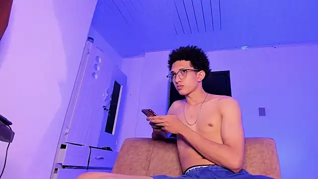 Cj davis  online show from April 8, 2026, 3:50 am