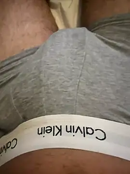 whagseu12 online show from October 4, 2025, 7:28 am