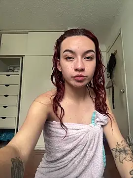 Red kytty6 online show from September 18, 2025, 5:48 pm