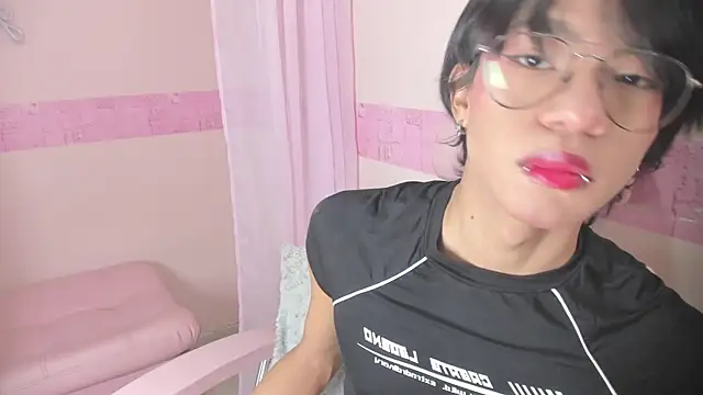 Liam evvan online show from October 25, 2025, 4:20 am