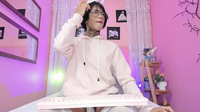 Liam evvan online show from February 7, 2026, 3:10 am