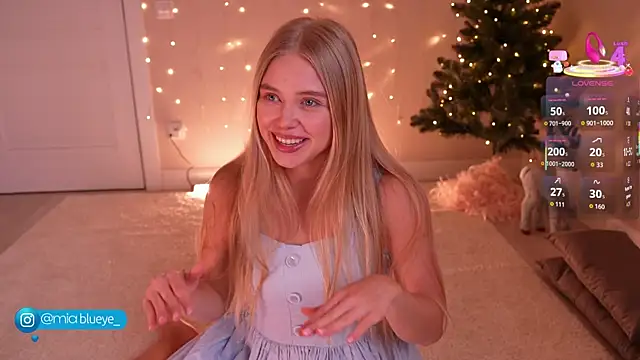 Miablueye online show from December 16, 2025, 2:55 pm