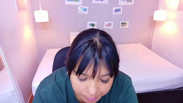 fat naughtyass online show from May 18, 2026, 12:33 pm