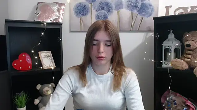 JuiceLips   online show from October 1, 2025, 2:12 pm