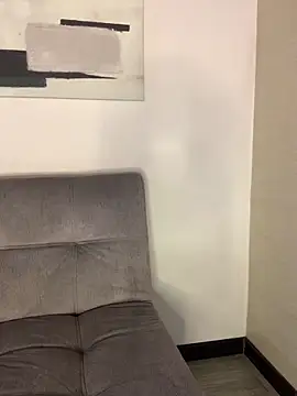 KloePink  online show from October 6, 2025, 1:52 pm