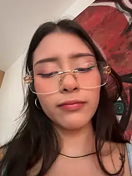 CatadeLuca online show from November 24, 2025, 8:19 pm