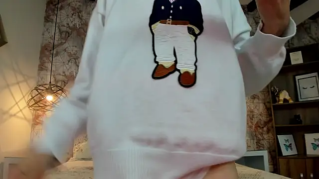 ScarletMore online show from April 20, 2026, 11:35 am