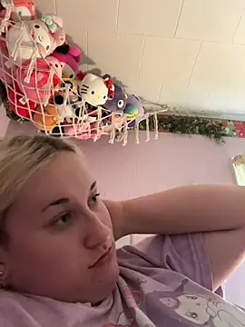 Snapshot of imawhorenslut19 chatting on April 10, 2026, 6:23 pm imawhorenslut19 online show from April 10, 2026, 6:23 pm