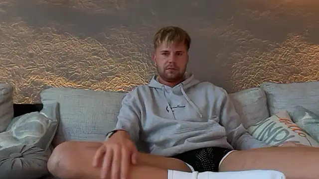 RioBlaze online show from September 18, 2025, 5:20 am