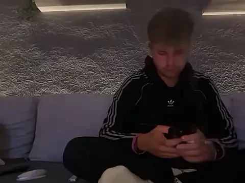 RioBlaze online show from October 27, 2025, 9:08 pm