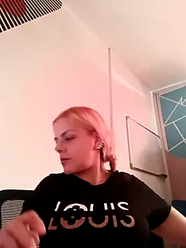 Snapshot of Alanna_Grays chatting on November 26, 2025, 4:19 pm Alanna Grays online show from November 26, 2025, 4:19 pm