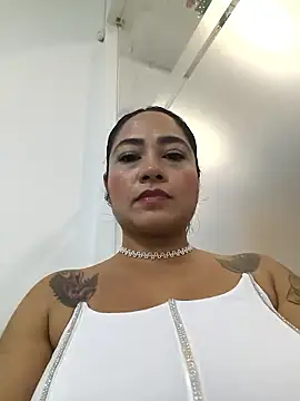 julieta evanns1 online show from January 9, 2026, 8:10 pm