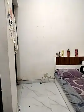 Sexy vernilla online show from February 23, 2026, 10:07 pm