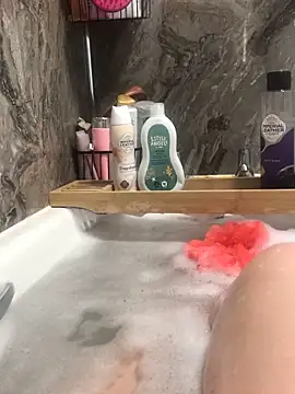 Imogenbabyyy online show from April 21, 2026, 6:12 pm