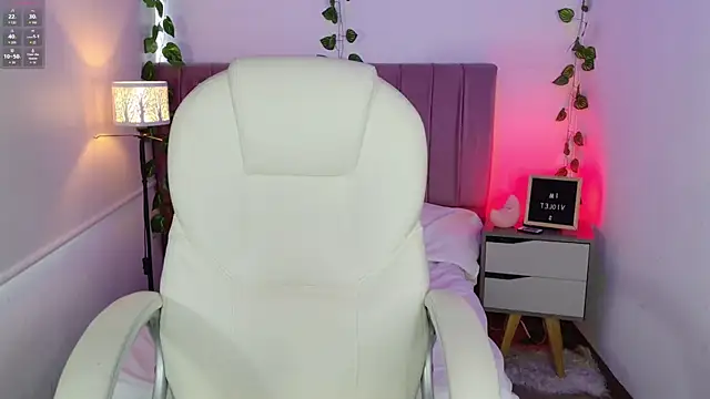 VioletBlacke  online show from December 16, 2025, 2:44 pm