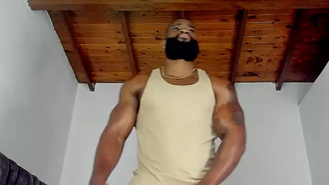 Snapshot of james_musclebbc chatting on November 10, 2025, 12:04 pm james musclebbc online show from November 10, 2025, 12:04 pm