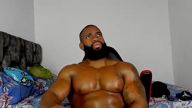 Snapshot of james_musclebbc chatting on November 21, 2025, 11:36 pm james musclebbc online show from November 21, 2025, 11:36 pm