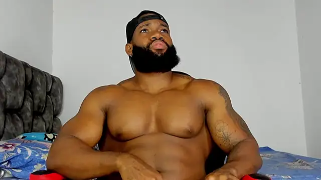 Snapshot of james_musclebbc chatting on December 19, 2025, 12:06 am james musclebbc online show from December 19, 2025, 12:06 am