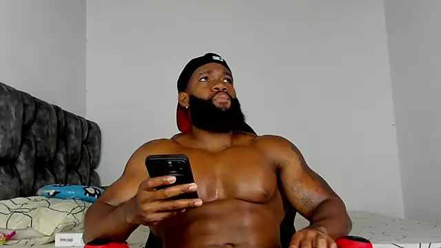 Snapshot of james_musclebbc chatting on December 21, 2025, 10:17 pm james musclebbc online show from December 21, 2025, 10:17 pm